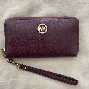 Michael Kors jet set wallet/phone case, large